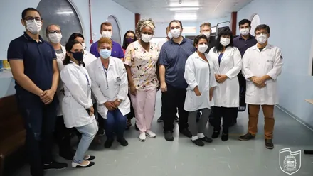 No Hospital Regional do Litoral foram vacinados a fisioterapeuta Jane Rodrigues Nogueira, a enfermeira Susan Kelly da Silva, a técnica em enfermagem Eloina Buenos e o enfermeiro Felipe Borba