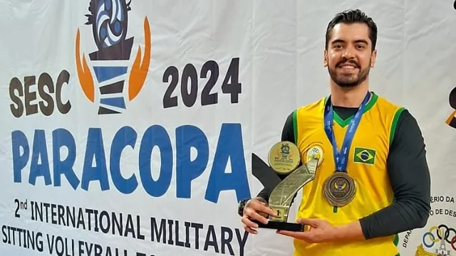 Parnanguara Douglas Padilha é convocado para a Seleção Brasileira de Vôlei Sentado e disputa torneio internacional militar