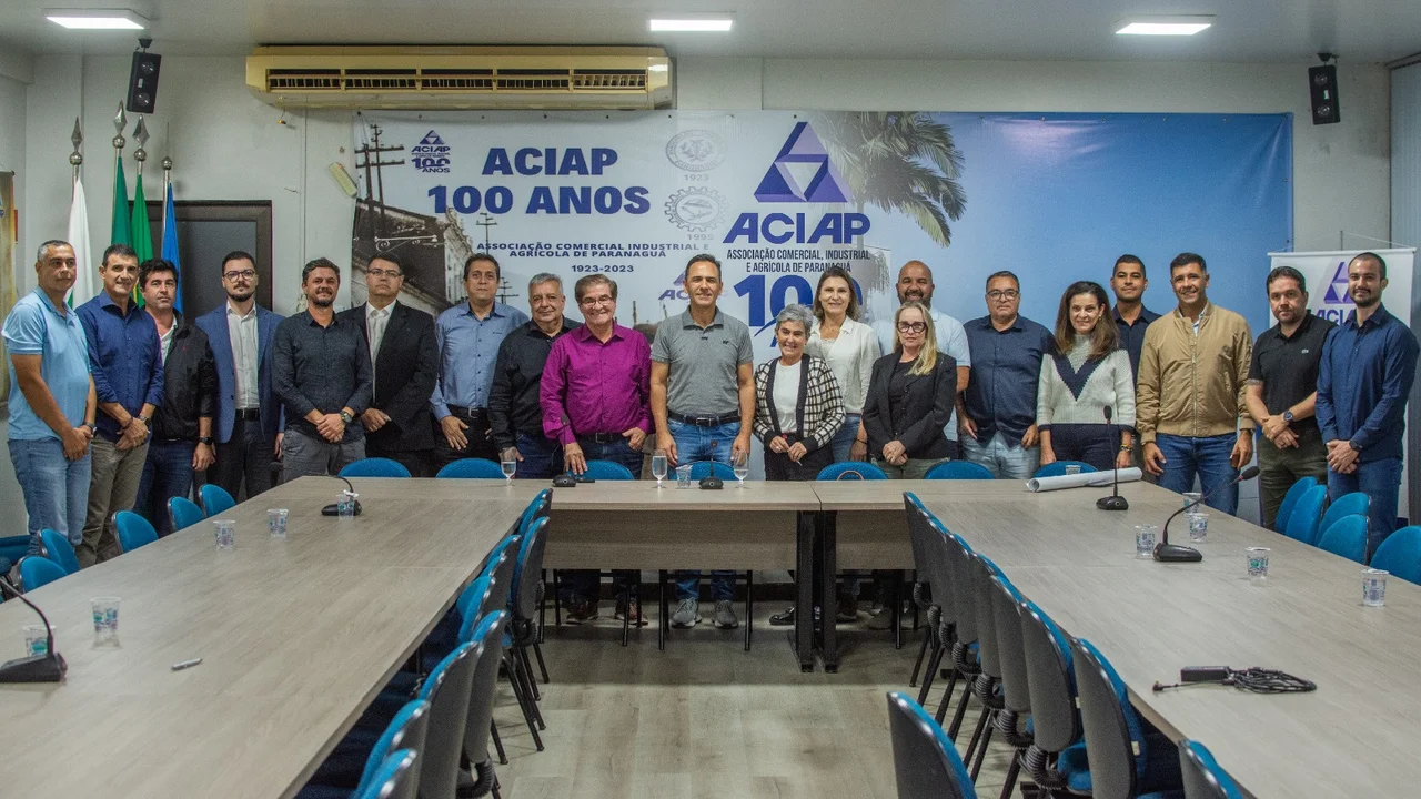 Prefeitura de Paranaguá realiza reunião com empresários para debater o desenvolvimento futuro da cidade