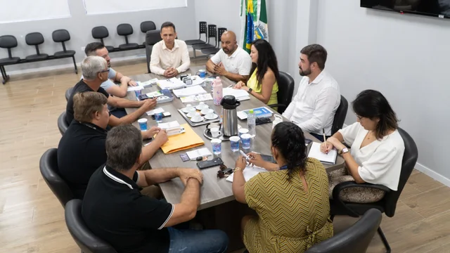 Prefeito Adriano Ramos firma parcerias para a instalação do Centro de Inovação em Paranaguá 