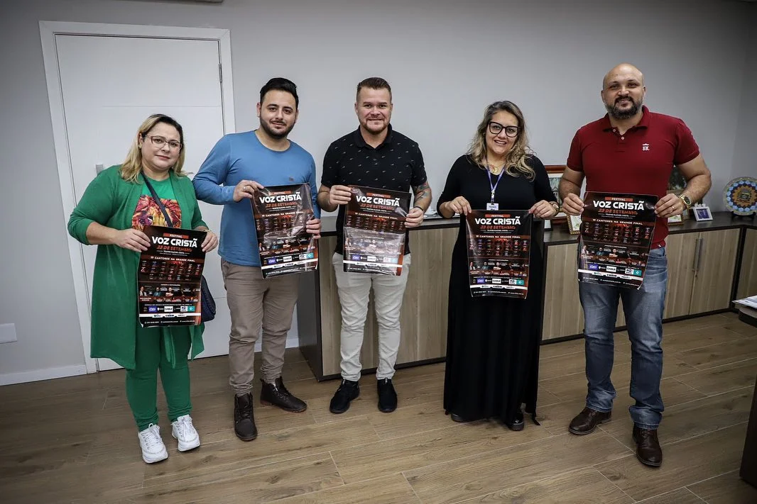 Prefeito recebe visita do produtor do Festival Voz Cristã