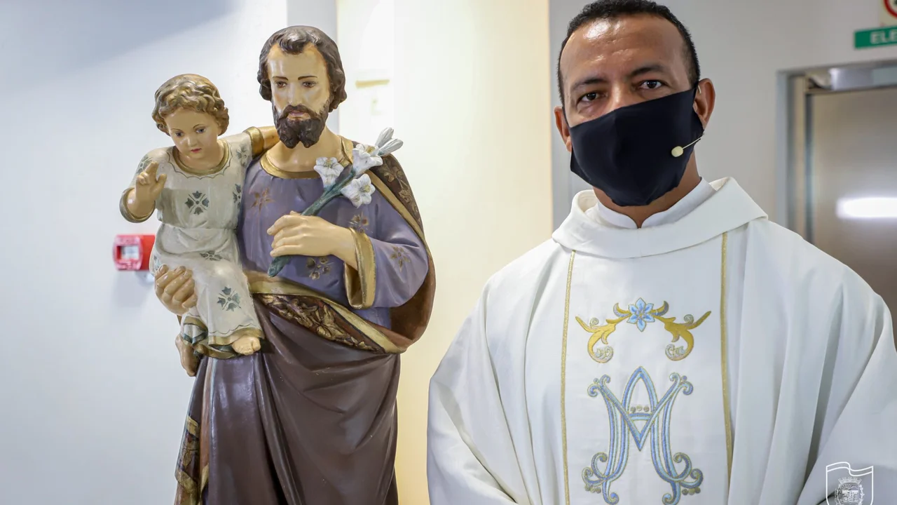 Missa em louvor a São José é celebrada na Prefeitura de Paranaguá