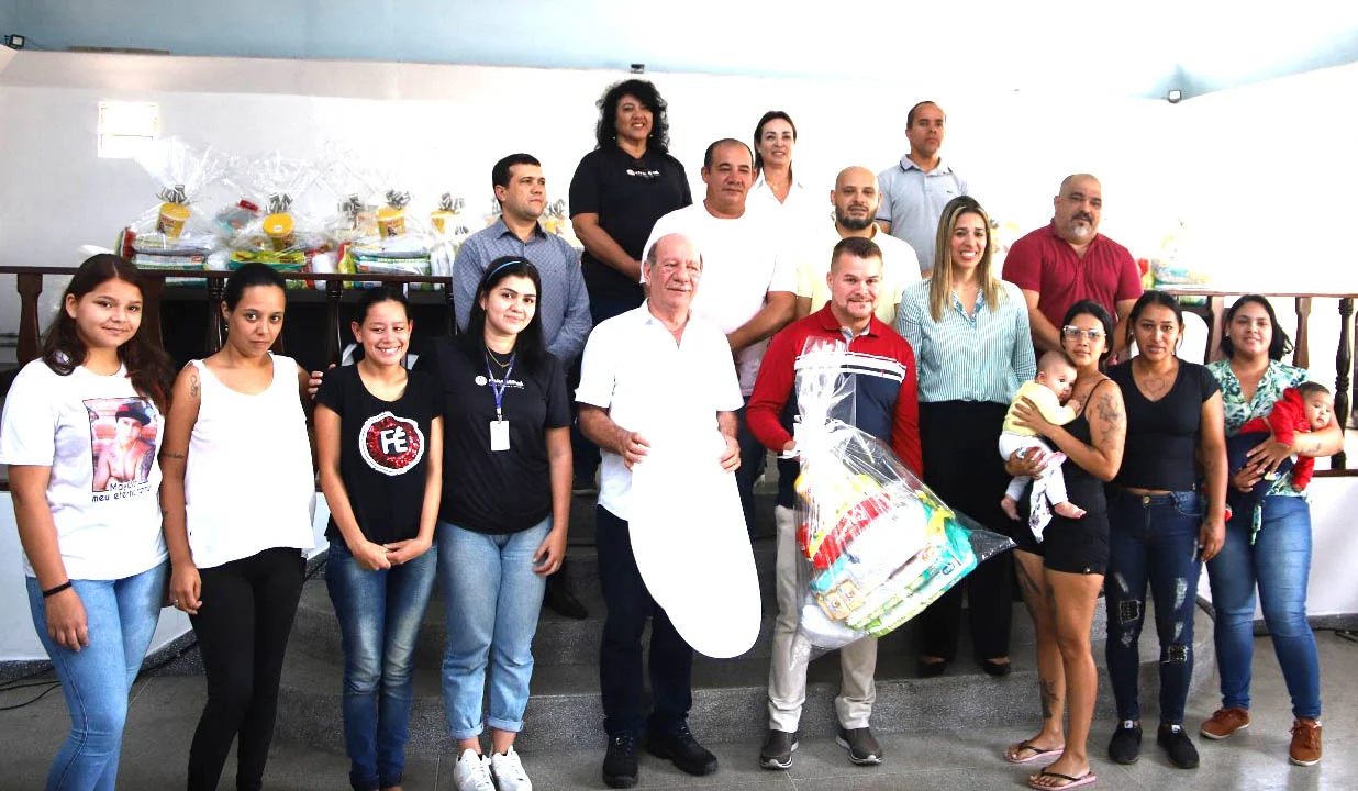 Mais 95 famílias são beneficiadas com kit natalidade