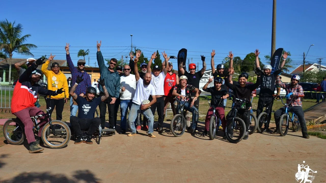 Campeonato de BMX Dirt Jump Paranaguá movimentou o Aeroparque no último domingo