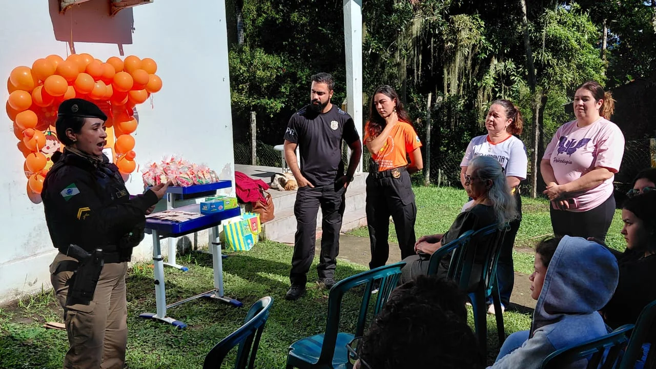 Ação Itinerante leva atendimento médico e conscientização às Ilhas de Paranaguá