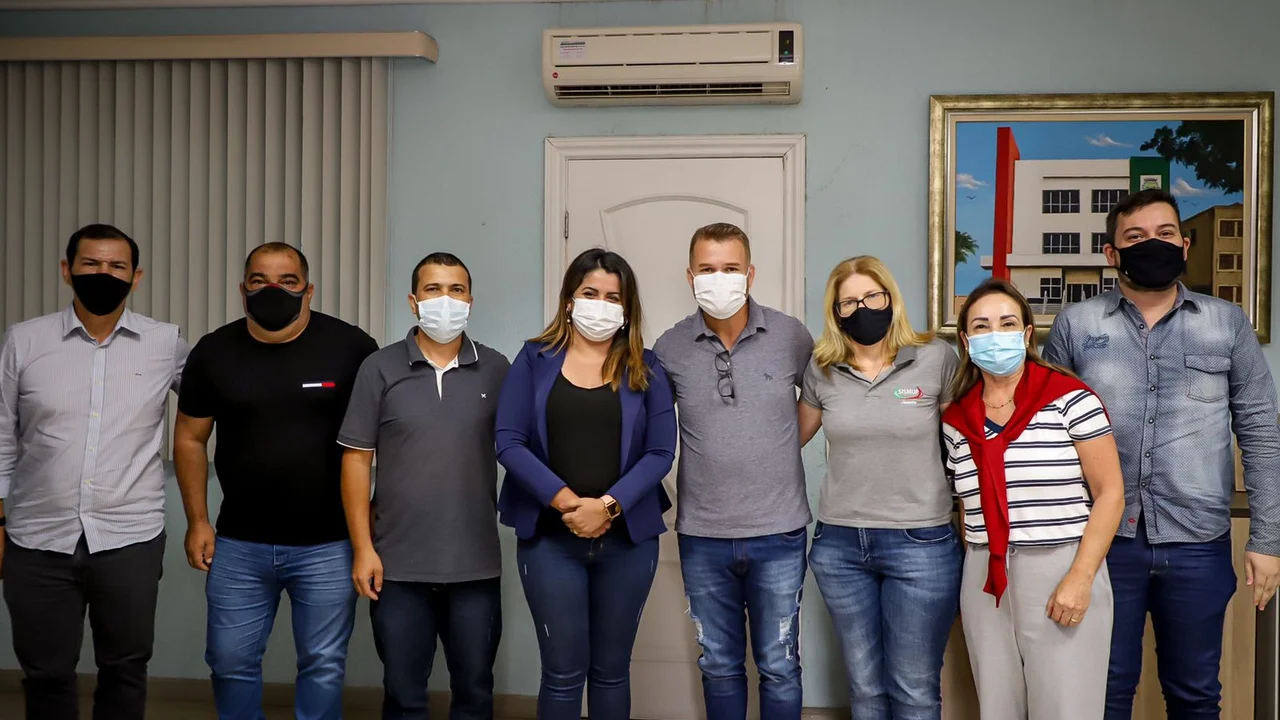 Vereadores que são servidores participam de reunião visando a valorização da categoria