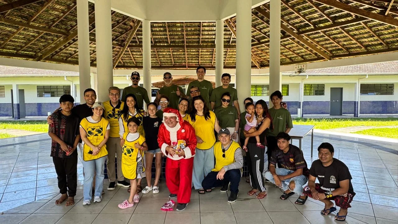 Comunidades pesqueiras, ilhas e aldeias recebem ação natalina com apoio da Prefeitura de Paranaguá