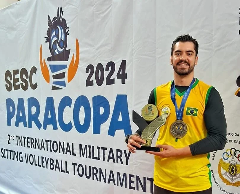 Parnanguara Douglas Padilha é convocado para a Seleção Brasileira de Vôlei Sentado e disputa torneio internacional militar