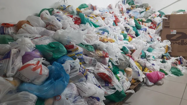 Mais de 5 mil quilos de alimentos arrecadados na primeira rodada da Copa Mundo de Futsal