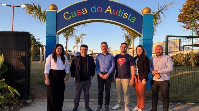 Prefeitura de Paranaguá visita Casa do Autista em Balneário Camboriú