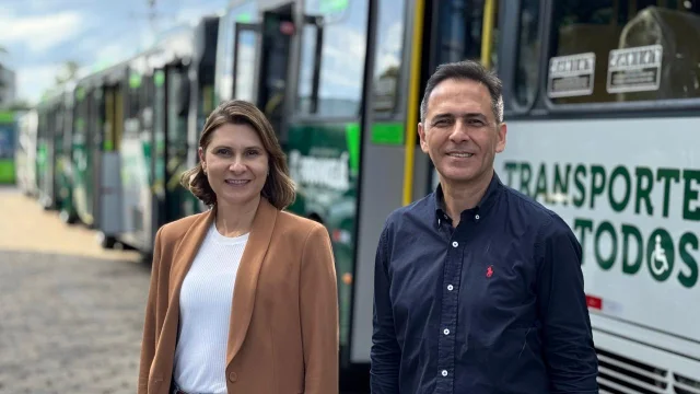 Prefeitura de Paranaguá acompanha fase final de fabricação dos 40 novos ônibus do transporte coletivo