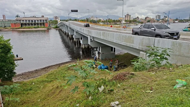 Serval realiza roçada na cabeceira da Ponte Domingos Massa após cronograma de ações na Ilha dos Valadares