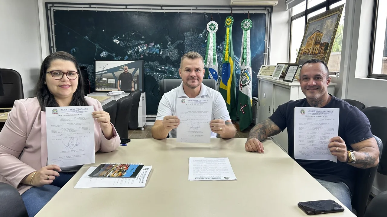 Prefeito Marcelo Roque sanciona leis municipais