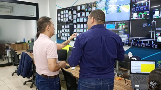 Prefeito Adriano Ramos acompanha de perto falta de abastecimento de água em bairros e cobra explicações da concessionária