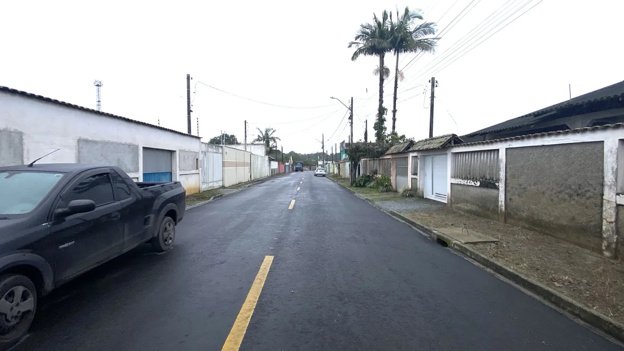 #375 anos de Paranaguá: Jardim Iguaçu recebe pavimentação em oito ruas, beneficiando milhares de moradores