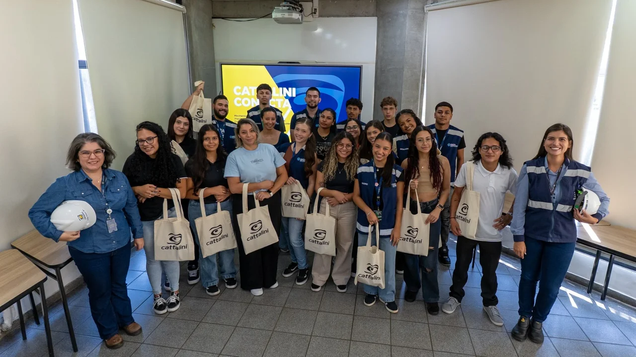 Estagiários da Prefeitura de Paranaguá visitam Cattalini e conhecem práticas de gestão ambiental e segurança
