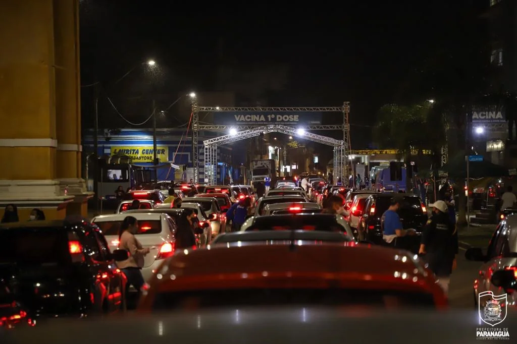 Paranaguá imunizada: mais de quatro mil pessoas foram vacinadas nesta terça-feira