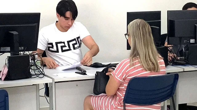 Feirão de Empregos reforça contratações para dois supermercados