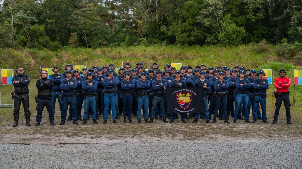 Prefeitura de Paranaguá realiza instrução de Armamento e Tiro para alunos da 13.ª Turma da Guarda Civil Municipal