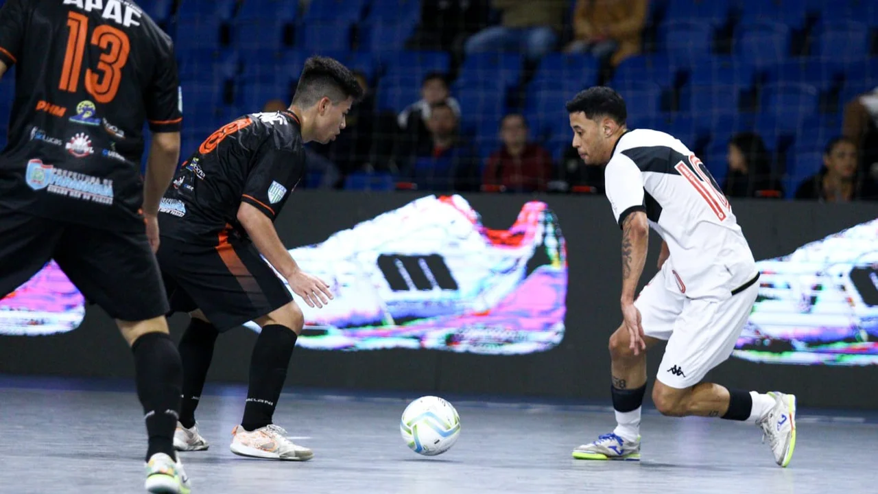 Jec Krona é o campeão da Copa do Mundo de Futsal