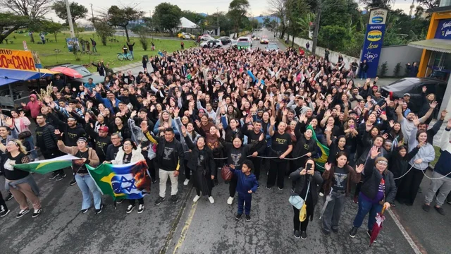 18ª Marcha para Jesus reúne milhares de fiéis e celebra união das igrejas evangélicas em Paranaguá