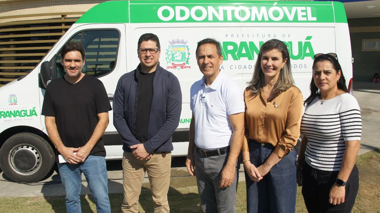 Paranaguá inaugura Odontomóvel com atendimento de urgência aos finais de semana