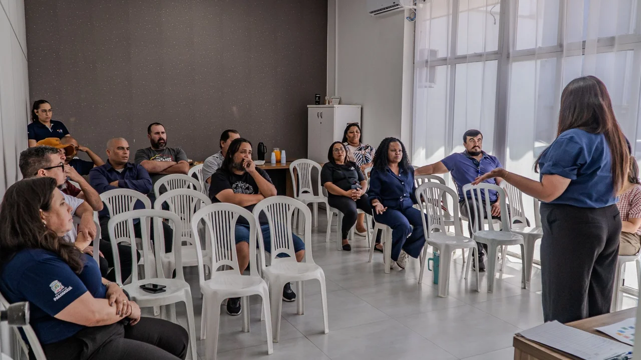 Prefeitura de Paranaguá realiza primeira capacitação de motoristas de aplicativo para atendimento inclusivo
