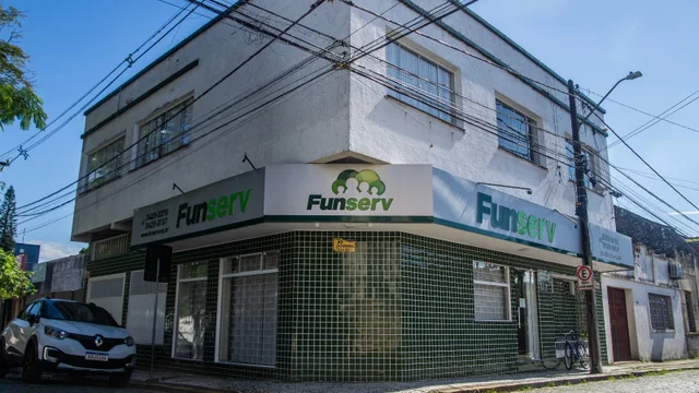 Funserv completa 44 anos oferecendo benefícios aos servidores municipais de Paranaguá