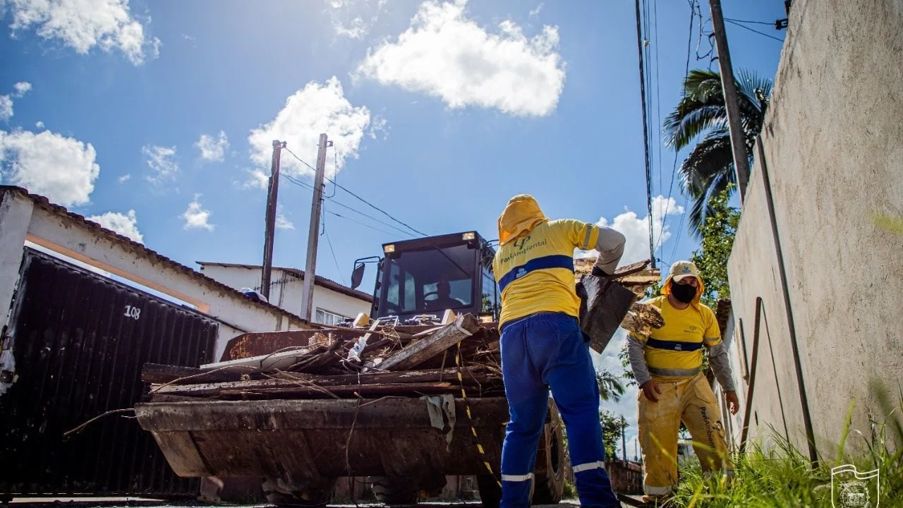 Secretaria de Obras monitora locais frequentes de alagamento 
