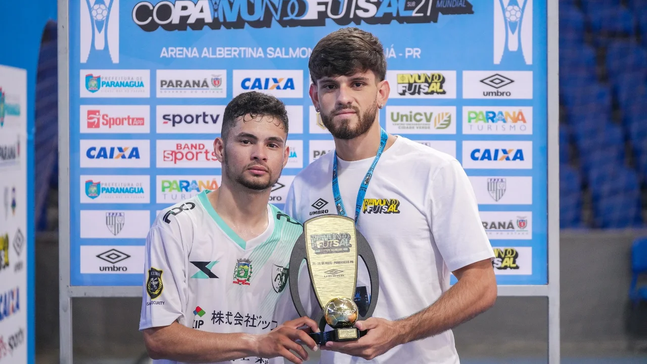 Terceira rodada de jogos tem goleada dos brasileiros
