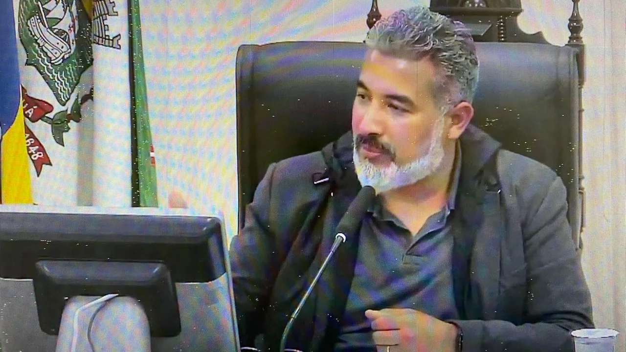 Secretário da Fazenda apresenta relatório financeiro na Câmara