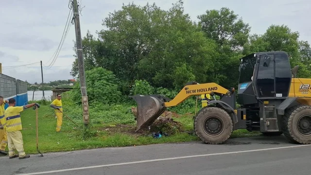 Mutirão de limpeza retira mais de 70 toneladas de entulhos e volumosos da Ilha dos Valadares