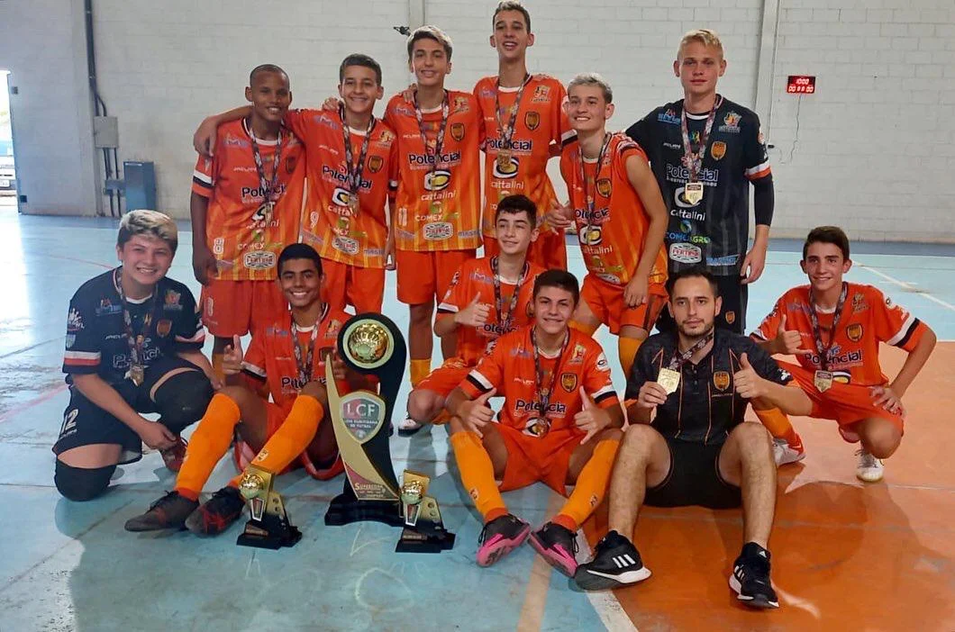APAF/SESPOR/SEMEDI conquista o título de campeão da Liga Curitibana de Futsal 2021 na categoria sub14