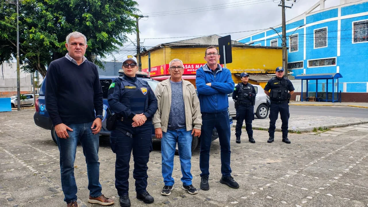 Prefeitura de Paranaguá promove reunião sobre tráfego de veículos pesados na Ilha dos Valadares