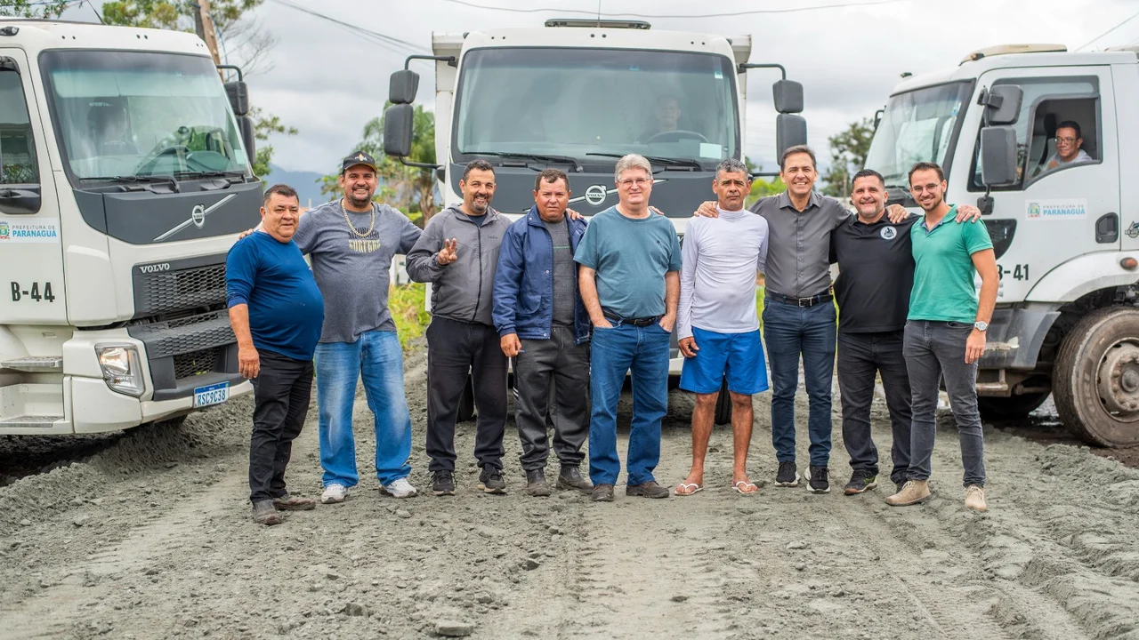 Prefeitura realiza melhorias na Vila Garcia e anuncia novas ações em bairros de Paranaguá