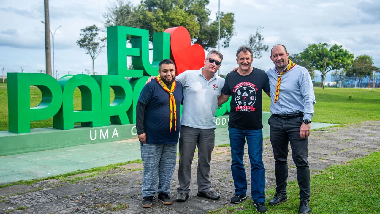 Campori Day reúne cerca de 500 Desbravadores no Aeroparque de Paranaguá