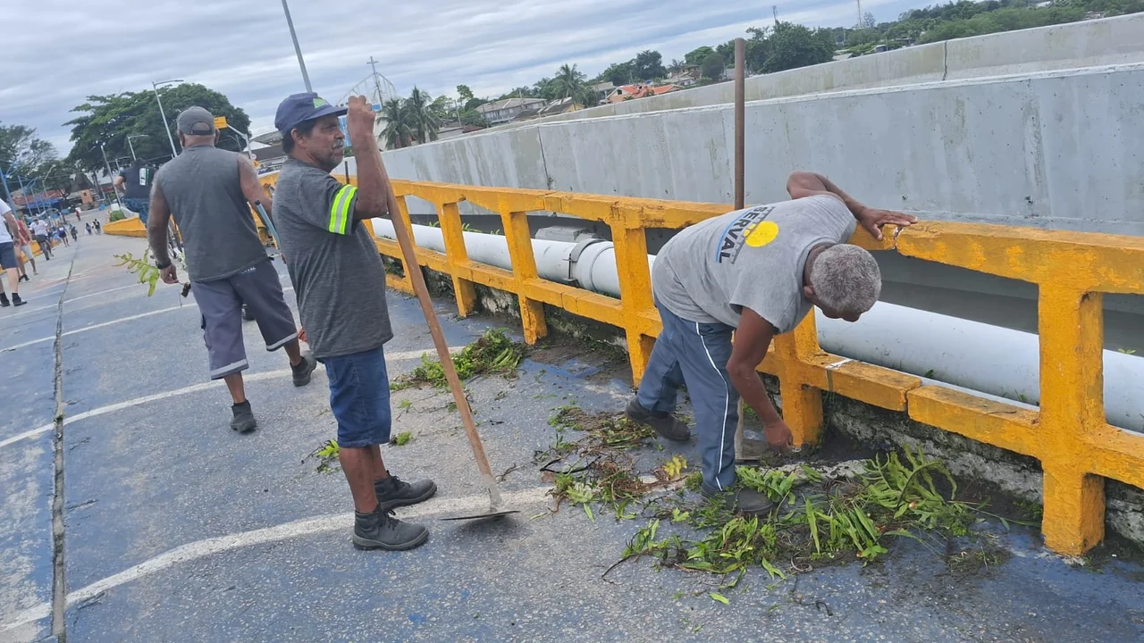 Prefeitura realiza limpeza e roçada em diversos pontos da Ilha dos Valadares