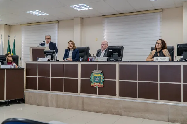 Encontro em Paranaguá reúne lideranças femininas para fortalecer direitos e combater a violência de gênero