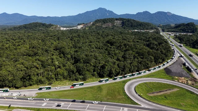 Paranaguá entregou 40 novos ônibus e renovou mais de 80% da frota do transporte coletivo