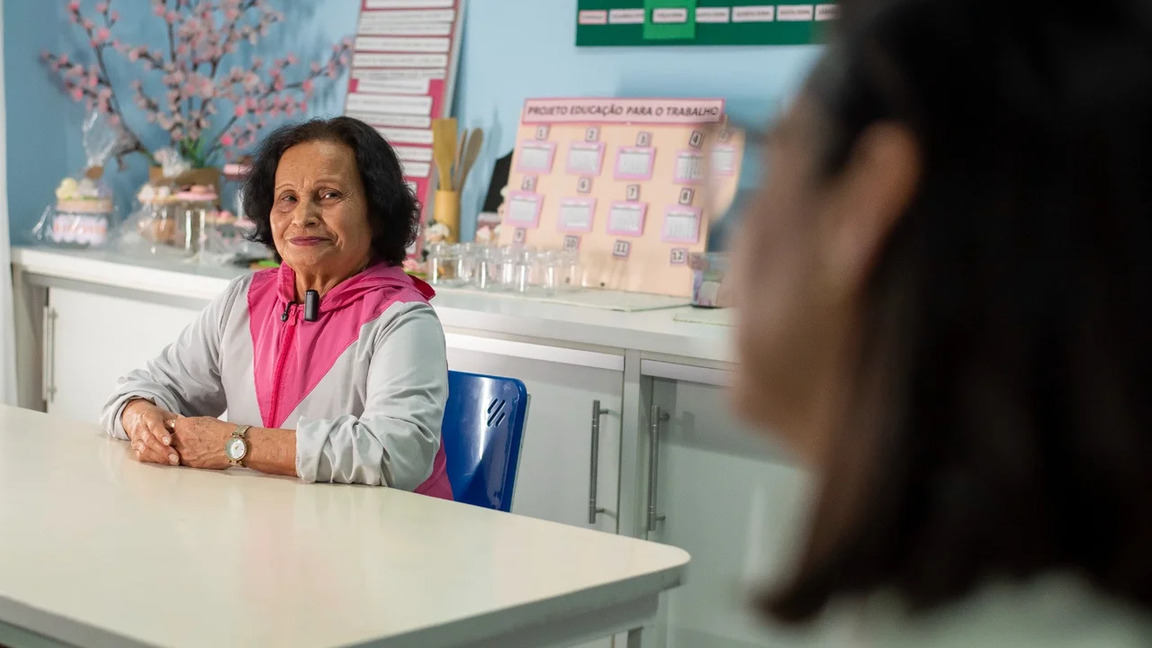 Educação de Jovens e Adultos transforma vidas em Paranaguá