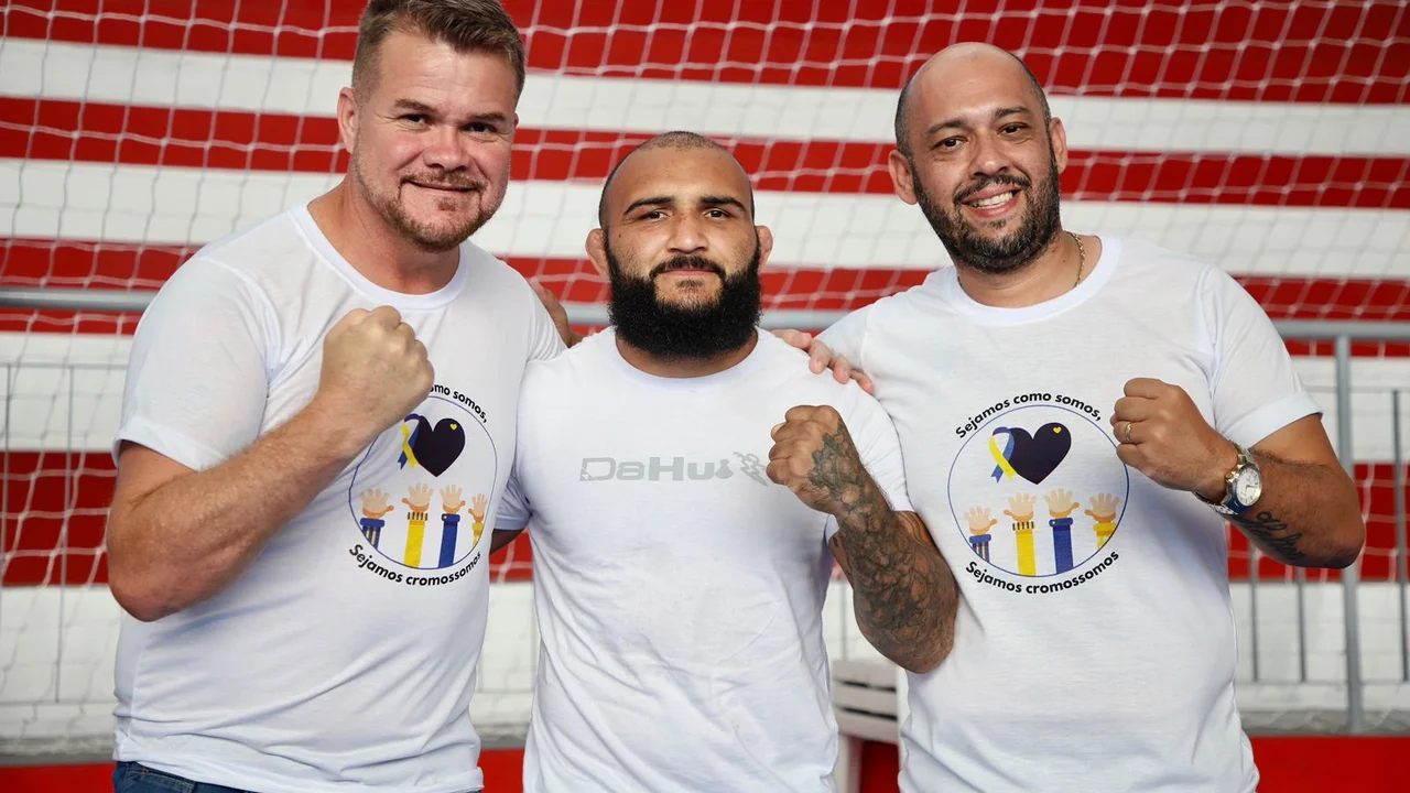 Projeto Social John Lineker: Campeão mundial dará aulas gratuitas de MMA para toda população parnanguara