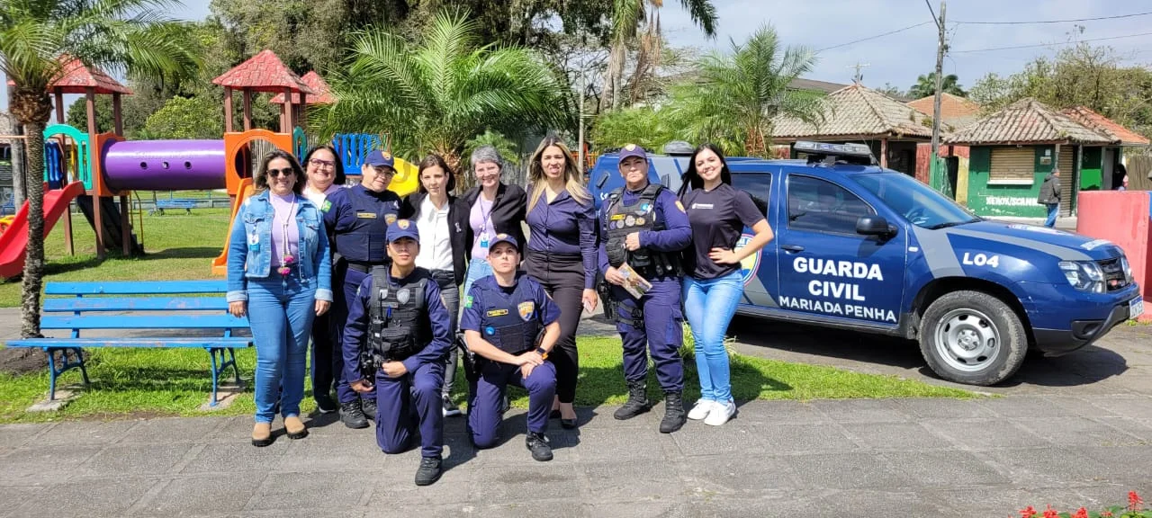 Secretaria de Assistência Social realiza blitz de conscientização sobre o combate a violência contra a mulher