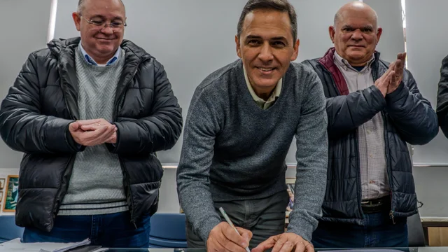 Reunião em Paranaguá reforça avanços na gestão e preservação da Ilha do Mel