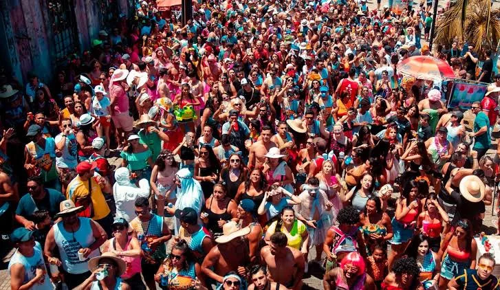 Paranaguá se prepara para o  Banho de Mar à Fantasia com medidas de segurança e ordem de desfile definidas