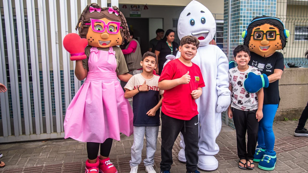 Dia D de Multivacinação mobiliza famílias e registra mais de 1.700 doses aplicadas em Paranaguá