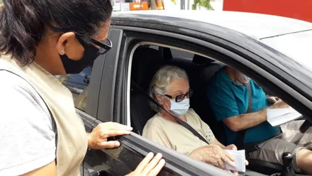 Em apenas três horas de ação, 52 idosos foram vacinados
