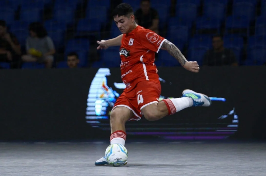 Emoção e técnica na Copa do Mundo de Futsal em Paranaguá