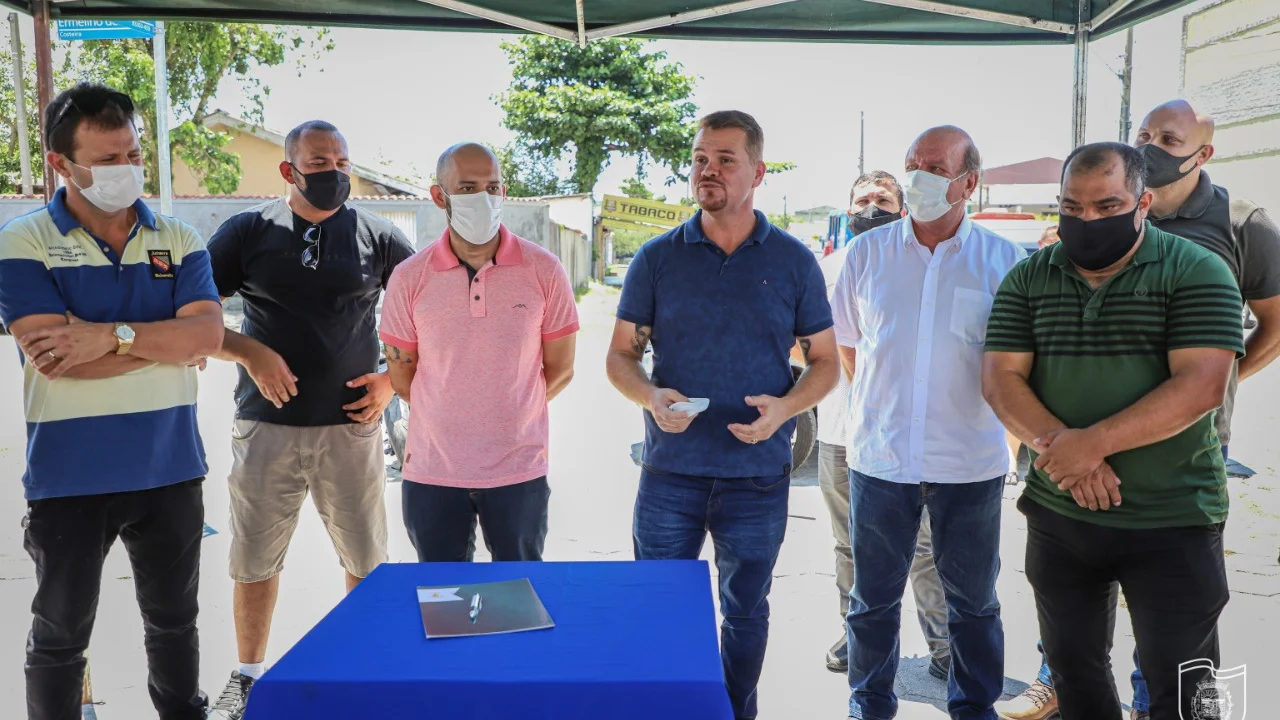 Moradores de quatro bairros serão beneficiados com projeto Meu Campinho