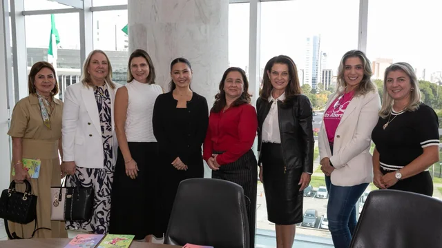 Paranaguá no Palácio Iguaçu: Encontro reforça compromisso com políticas públicas para mulheres