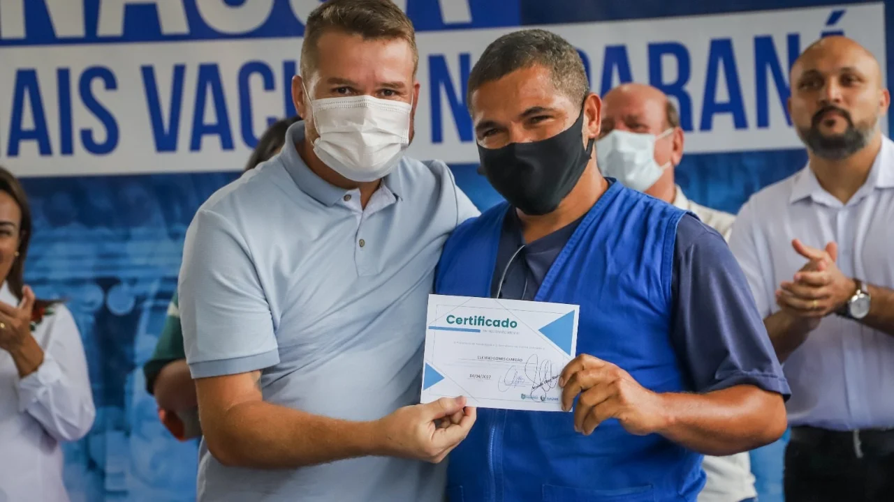 Emoção marca evento de encerramento da vacinação na “Estação da Esperança”